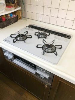 滋賀県草津市N邸　ビルトインコンロ・レンジフード施工後